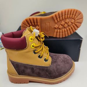Botas de Diseño de Lujo Color Marrón para Niños y Niñas, Altura hasta el Tobillo, Parte Superior de Cuero, Patrón Geométrico, Forro de Piel, Temporada de Invierno - Product Image 4