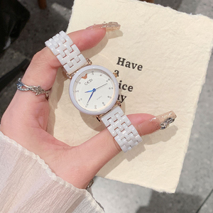 Reloj de Pulsera de Cuarzo para Mujer, Vintage, Blanco, de Cerámica, Minimalista, Ligero, de Lujo, Elegante y Moderno - Product Image 5