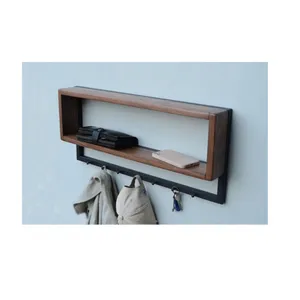 Kim loại gỗ treo tường Áo giá kệ với móc và giỏ cà phê Mug lưu trữ và hiển thị Organizer treo áo gỗ giá