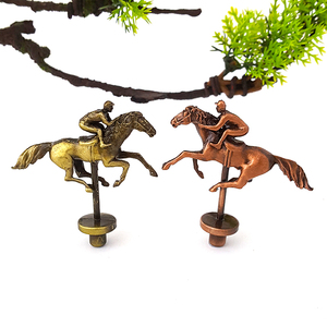 Hot Tafel Spel Paardenrace Stukken Creatieve Legering Handvat Accessoires Legering Speelgoed Accessoires Schaakbord Accessoires Metalen Geschenken - Product Image 1