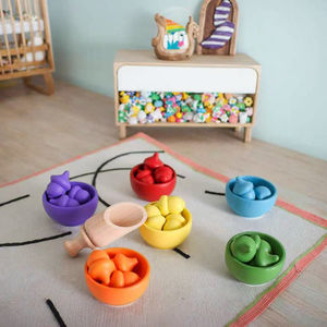 Nuova tendenza Montessori giocattolo in legno colorante palla e tazza educativo gioco e scatola di formazione per l'apprendimento dei bambini - Product Image 1