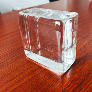 Briques de verre solides hautement transparentes 10*<span class=keywords><strong>10cm</strong></span>, briques de verre solides, nouveau design, verre artistique pour la décoration murale, briques de verre artistique de haute qualité - Product Image 1