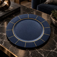 Assiette de Présentation Moderne de Luxe 13 pouces en Plastique, Motif Géométrique Bleu Marine et Or Imprimé UV, pour Mariages et Banquets