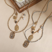Collier multicouche rétro YEHHY avec pendentif cœur en perle rose, chaîne de clavicule de luxe, accessoire élégant