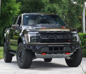 Miglior Prezzo, Bestseller 2024: Ford F-150 Raptor R con Motore V8 Supercharged Predator da 5,2 Litri, Emissioni Euro IV, 300-400 Nm di Coppia, 400 CV - Product Image 6