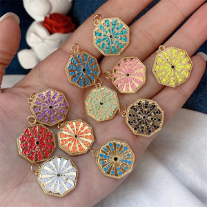 Collana di Alta Qualità Placcata in Oro 18K con Ciondolo Mano di Hamsa Smaltata e Occhi Colorati Contro il Malocchio, Gioiello Protettivo per Donne, Novità - Product Image 6