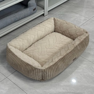 ที่นอนสัตว์เลี้ยงรูปทรงสี่เหลี่ยมผืนผ้าลายทาง ผ้าพลัฌนุ่มพิเศษ ที่นอนแมวและสุนัข ที่นอนสัตว์เลี้ยงแบบรังนอนสบาย - Product Image 4