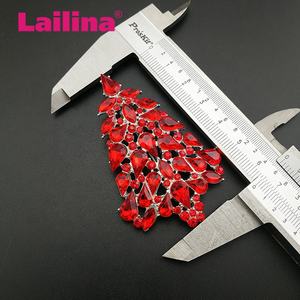 Bijoux de mode faits à la main pour femmes broches en cristal de Noël rouge strass broche arbre de Noël broches pour la décoration de robe - Product Image 5