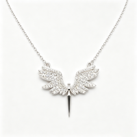 Kaanjewelry Pendentif Élégant en Argent Sterling 925 avec Ailes d'Ange, Boule Pavée de Zircons Cubiques, Épée et Poignard, Plaqué Rhodium, pour Femme et Homme