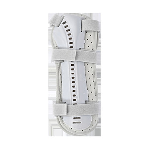 Soporte inmovilizador de muñeca talla SML de tela compuesta de PVC para fracturas y esguinces de muñeca - Product Image 1