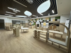 EMA fabbrica scuola materna mobili bambino in legno lettura sensoriale del bambino studio banco scuola bambini tavolo - Product Image 3