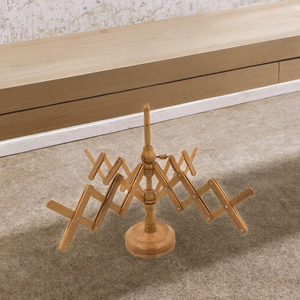 Enrouleur de fil réglable en bois de hêtre, pliable, pour la présentation en salle de tricot - Product Image 2