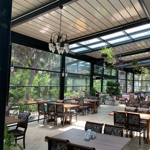 Pergola rétractable personnalisable avec toit à persiennes étanche pour l'extérieur - Product Image 1