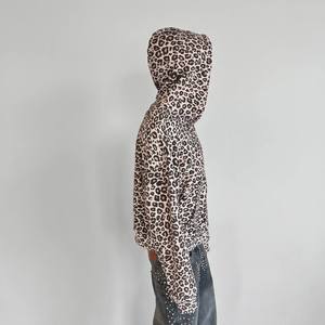 Sweat à capuche zippé pour homme, coupe ample, en molleton de coton épais, imprimé léopard intégral, délavé à l'acide, vente en gros personnalisée - Product Image 3