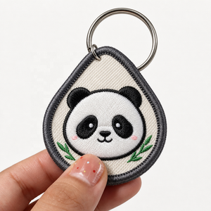 Porte-clés brodé personnalisé, broderie double face, porte-clés en tissu pour cadeau promotionnel d'entreprise, fabricant - Product Image 1
