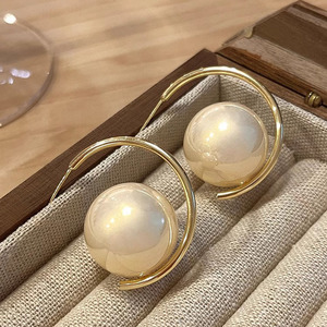 <span class=keywords><strong>Orecchini</strong></span> a C con <span class=keywords><strong>Perle</strong></span> in Stile Coreano per Donne e Ragazze, Accessori di Moda Trendy - Product Image 5