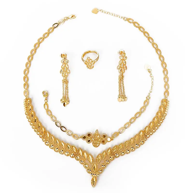Set di gioielli da sposa in quattro pezzi all'ingrosso per matrimoni indiani placcato oro collana e orecchino Set per le donne per i regali