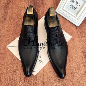 Nouvelles chaussures habillées en cuir pour hommes, style moderne, élégantes et uniques, à bout pointu, pour jeunes coiffeurs. - Product Image 3