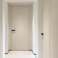 Porte intérieure battante sans cadre en aluminium pour villa et appartement, insonorisée, avec dalle en silicate de calcium peignable et revêtement latex et artistique