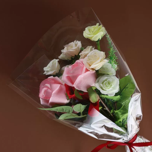 Papier d'emballage floral transparent anti-poussière, film plastique imperméable pour arrangements floraux, emballage cadeau floral - Product Image 1