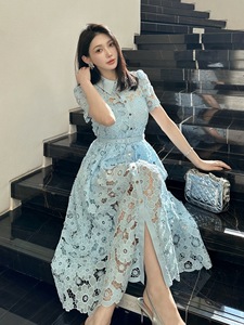 <span class=keywords><strong>Vestido</strong></span> casual largo Bettergirl 2026 para Ramadán, <span class=keywords><strong>azul</strong></span> claro, con bordado calado a láser, corte ajustado. - Product Image 3