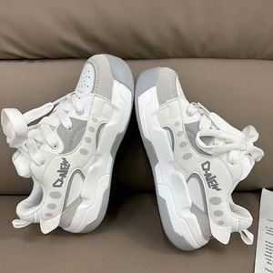 Zapatillas deportivas casuales de plataforma gruesa estilo Hong Kong, de moda y versátiles, para parejas, hombres y mujeres - Product Image 4