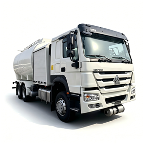 Camion de ravitaillement aérien HOWO 20000L pour aéroports, hélicoptères et avions à réaction (Jet A1) - Type Bowser - Product Image 1