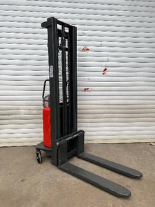 <span class=keywords><strong>Semi</strong></span> elektrik 1000kg 1500kg 2000KG pengangkat keamanan kualitas bagus tumpuk kapasitas pengangkat barang - Product Image 3