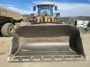 Presque neuf, chargeur sur pneus Cat 966h d'occasion Cat 966 966m 966h 988k cat Loader de haute qualité en vente pour la construction - Product Image 3