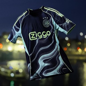 Camiseta de Moda Blokecore de Visitante <span class=keywords><strong>Ajax</strong></span> 25/26 - Conjunto de Fútbol de Manga Corta Exclusivo - Product Image 2