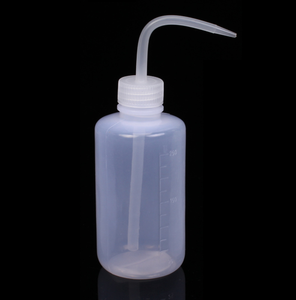 Bouteilles à presser en plastique Capacité de 250ml 500ml Bouteilles de lavage Utilisations dans les bouteilles à bouche de laboratoire Étiquettes en plastique Outils d'<span class=keywords><strong>arrosage</strong></span> de sécurité - Product Image 1