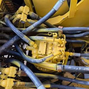 Used Komatsu Pc200 Excavator/Japan Used 20 Ton Komatsu 200 PC200-8 PC200-7 PC200-6 Excavator at Low Price Sale - Product Image 6