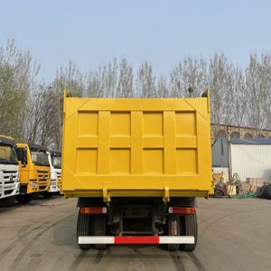 Camion lourd Sinotruk Howo 8*4, camion à benne basculante à 12 roues 371/375 ch à bon prix - Product Image 3