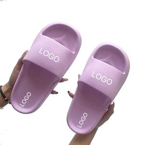 Popüler özel renk masaj taban sandalet erkekler düz baskı logosu kalın taban slaytlar spor spor duş OEM Flip flop terlik - Product Image 2