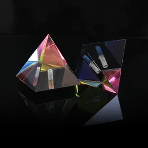 Optische Großhandels prismen 20*20*20mm optische Pyramiden prismen für die Desktop-Dekoration