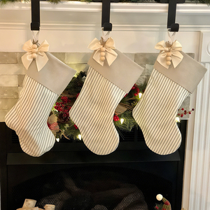 Trang trại cá nhân ticking sọc trung tính Bow vớ grey Linen giáng sinh thả - Product Image 4