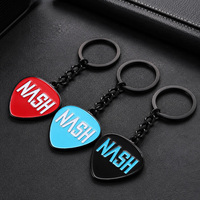 Porte-clés promotionnel en gros en alliage de zinc, forme plectre de guitare, logo émaillé, étiquette métallique personnalisée, porte-clés avec logo sur mesure