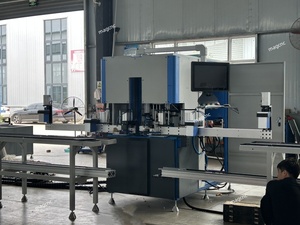 Machine de nettoyage des coins CNC avec neuf fraises pour le traitement des portes et fenêtres en plastique et en acier - Product Image 2