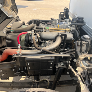 Nuevo Camión Refrigerado Ligero ISUZU ELF 4x2 Diésel Manual <span class=keywords><strong>con</strong></span> Caja Aislada para Transporte de Cadena de Frío - Product Image 4