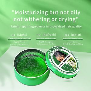 Cire coiffante au parfum de fruits biologique de 150g pour toutes les coiffures avec tenue forte et effet texturant - Product Image 6