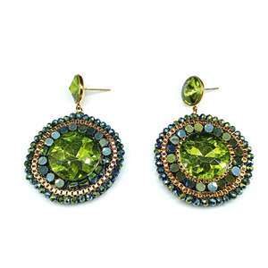 Boucles d'oreilles pendantes en cristal plaqué or PVD, acier inoxydable 316L, pierre verte ronde durable et résistante - Product Image 1