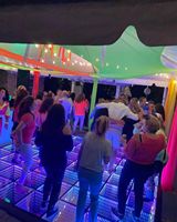 Piste de danse LED portable IP65 avec verre trempé pour événements festifs