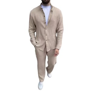 Survêtements décontractés deux pièces pour hommes à la mode vêtements tricotés Vintage confortables LOGO personnalisé bouton chemise plissée ensembles pour hommes - Product Image 5