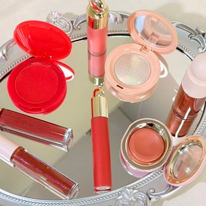 Brillo Labial Vegano al por Mayor, Exclusivo y Magnífico, Suave, Cremoso, Líquido, Resistente al Agua, de Larga Duración (24 Horas), Natural - Product Image 4