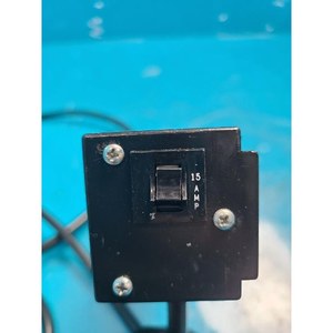 Tira de Distribución de Energía WIREMOLD UL104BC, Usada como Pieza de Repuesto para Equipos Semiconductores Antiguos - Product Image 3