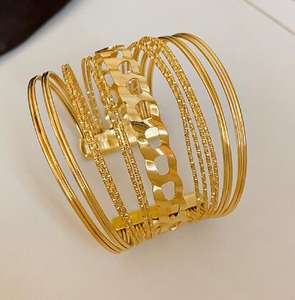 Nouveauté 2024 Bijoux de mode <span class=keywords><strong>Bracelet</strong></span> ouvert en métal minimaliste et cool <span class=keywords><strong>Bracelet</strong></span> exagéré <span class=keywords><strong>Bracelet</strong></span> jonc plaqué or - Product Image 5