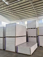 Plaque de mousse PVC blanche en gros pour armoire de salle de bain, panneau PVC résistant à l'humidité