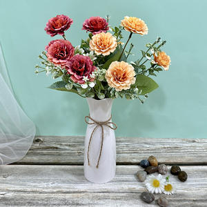 Planta de Lirio Artificial para Decoración de Bodas y Eventos, 5 Ramas, Material para Arreglos Florales de Boda en Color Lila Otoñal - Product Image 3