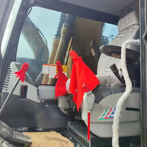 รถขุดไฮดรอลิกแบบตีนตะขาบ Komatsu PC160 มือสอง ขนาด 22 ตัน ได้รับการรับรองมาตรฐาน CE ขายดี พร้อมเครื่องยนต์เดิมจากโรงงาน มาตรฐาน EPA  พร้อมมอเตอร์เกียร์บ็อกซ์ที่ใช้งานได้ดี - Product Image 6