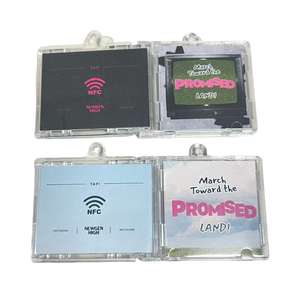 Llavero NFC Personalizado, Mini Álbum con Estuche para CD, Llavero con Fotos y Canción Totalmente Personalizables para Música - Product Image 1